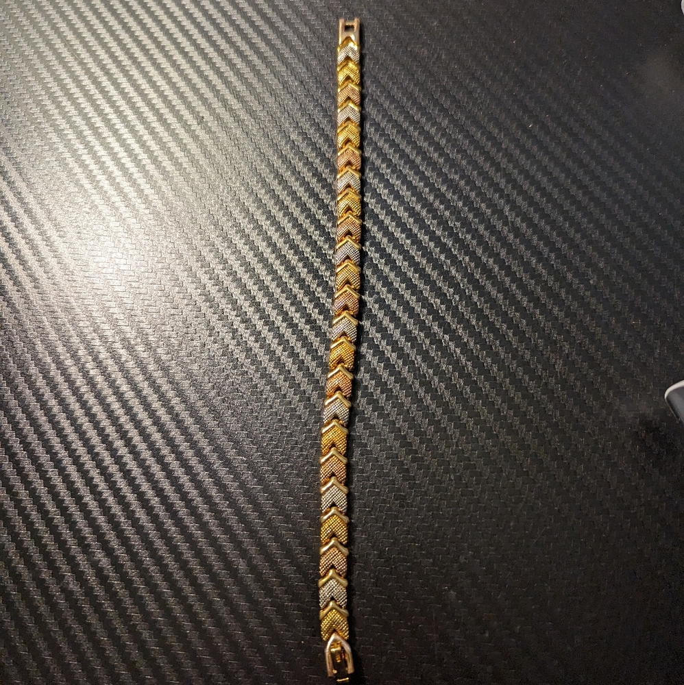Arrow Link Bracelet